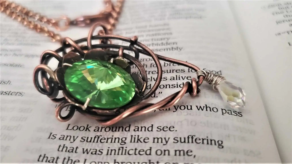Handmade Asymmetric Wire Sculpted Green Crystal Copper Eye Necklace
