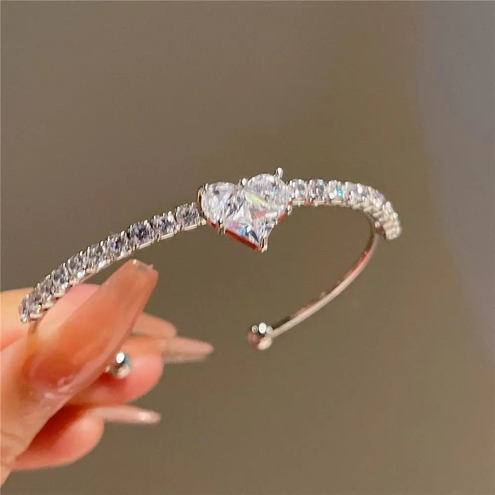 Love Zircon Bracelet Set Versatile And Trendy Accessories For Women Dates New