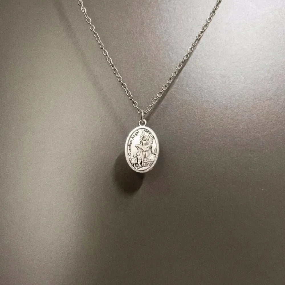 Vintage Temperament Sliver Color Double-sided Little Angel Fairy Relief Oval Pendant Necklace for Women Men Collar Chain Jewelry