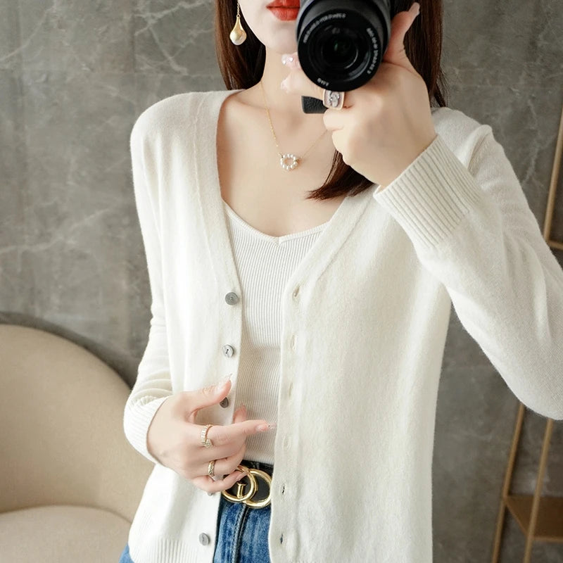 V-Neck Temperament Small Fragrant Wind Women Loose Sweater