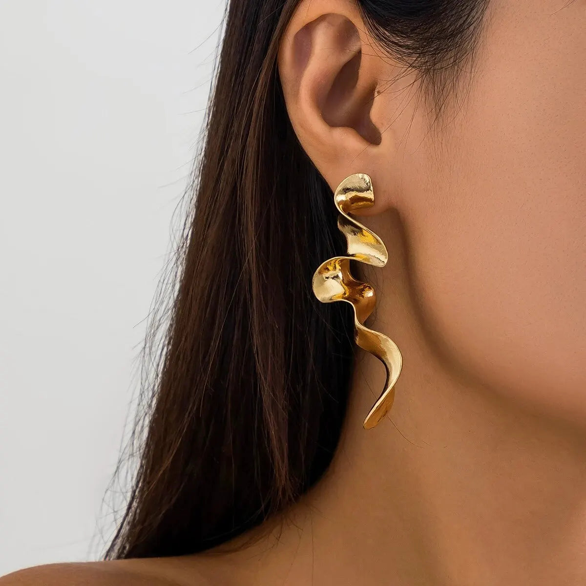 Design Sense Irregular Long Tassel Drop Earrings for Women Hip Hop Vintage Gold Color Dangle Earring Party Jewelry Accessories
