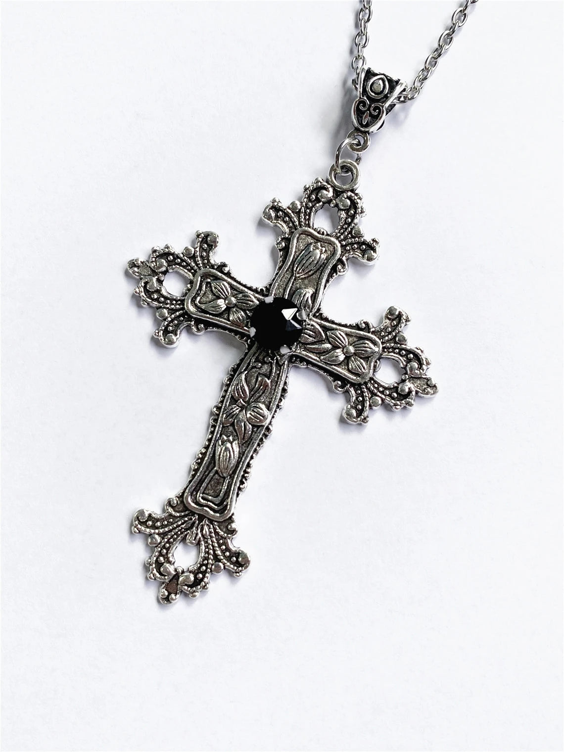 Y2K Punk Crystal Big Cross Pendant Necklaces for Women Men Gothic Irregular Cross Clavicle Chain Necklaces Jewelry