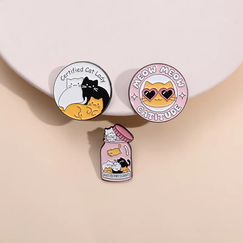 Cute Black White Cats Enamel Pins Certified Cat Lady Cartoon Kitty Claw Animal Brooch Lapel Badge Fashion Friends Jewelry Gifts