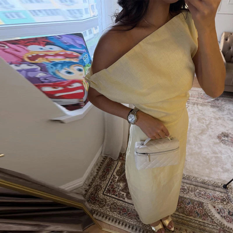 Elegant Off Shoulder Pleated Long Dress Slim Slash Neck Sleeveless Female Party Dresses 2026 Summer Autumn Lady Chic Solid Robes