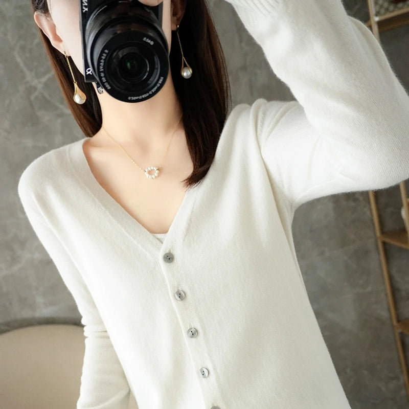 V-Neck Temperament Small Fragrant Wind Women Loose Sweater