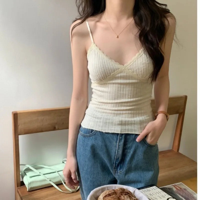 V Neck Ribbed Lace Cami Top Backless Strappy Vest with Built-in Bra Slim Fit Tank Summer Layering Undershirt Sexy Going Out Top