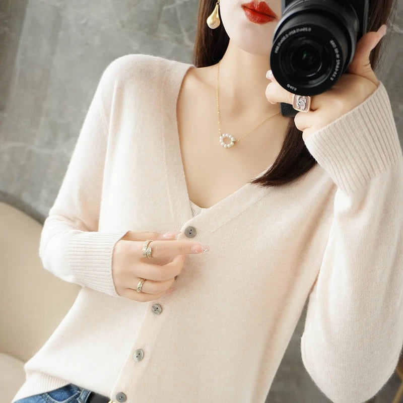 V-Neck Temperament Small Fragrant Wind Women Loose Sweater
