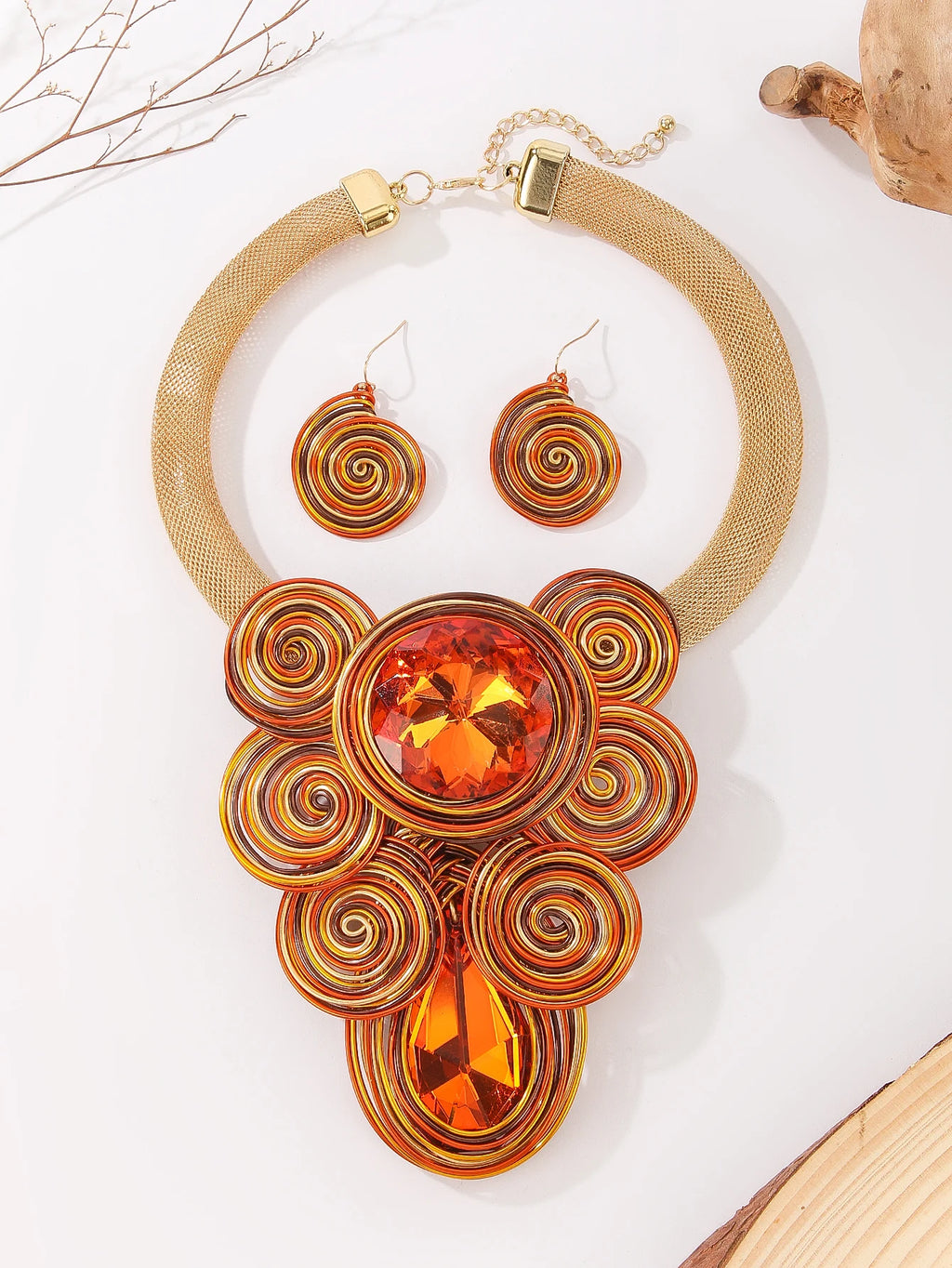 A set of new yellow jewelry, exaggerated design, teardrop crystal gemstone, aluminum wire woven large necklace and earrings