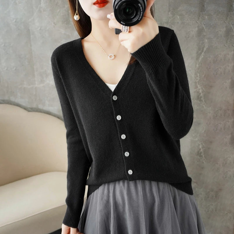 V-Neck Temperament Small Fragrant Wind Women Loose Sweater