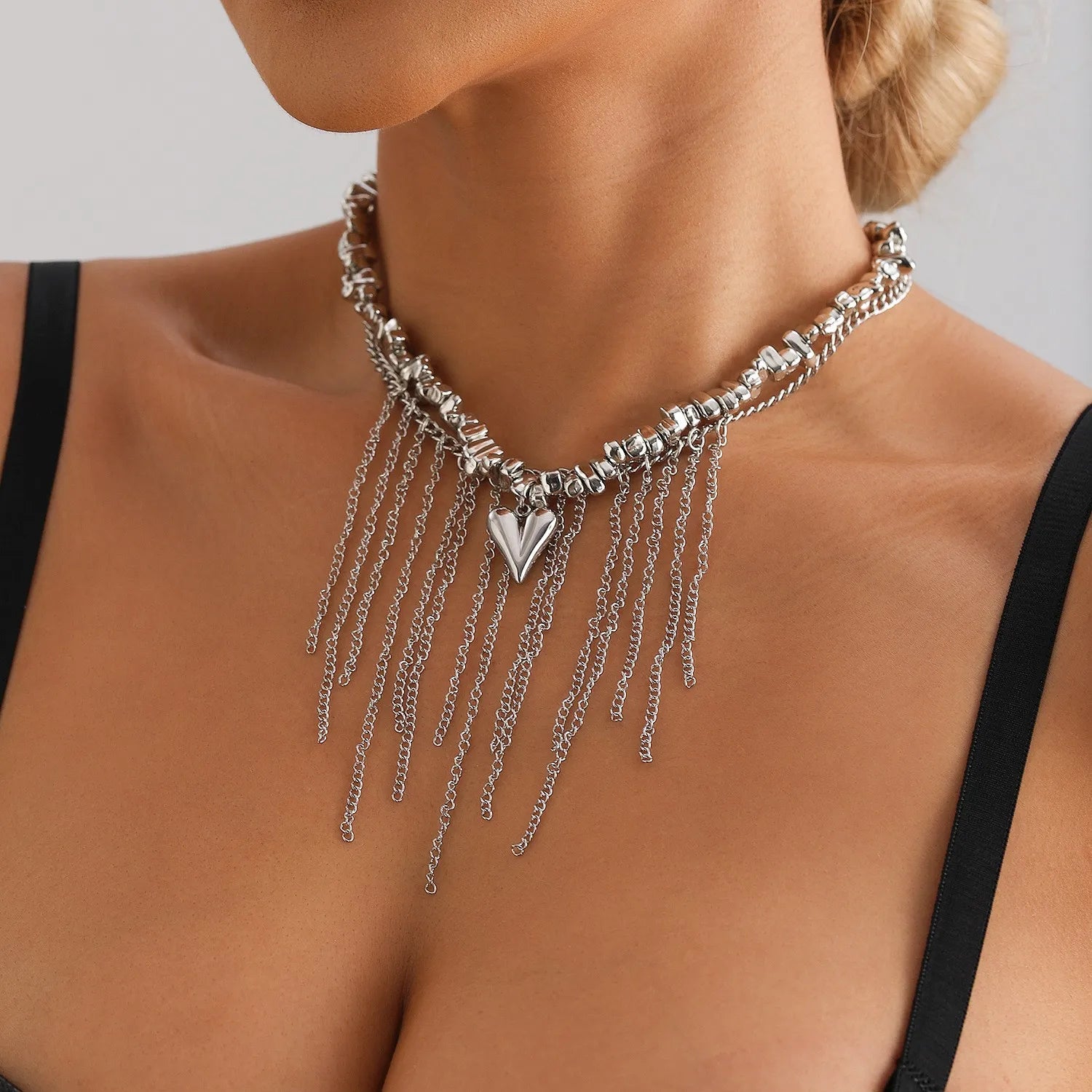 Y2K Heart Beaded Necklace Women Boho Irregular Crystal Class Gravel Clavicle Chain Cool Y2K Choker Exquisite Fashion Jewelry