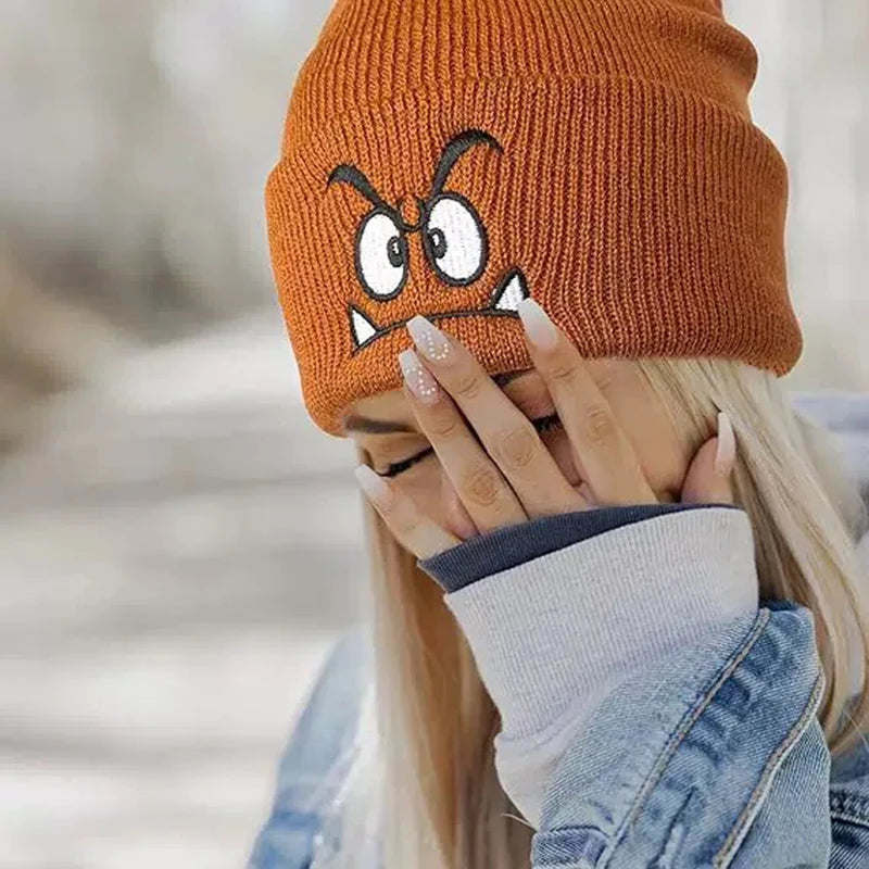 Angry expression embroidered knitted hat, warm woolen hat for men's and women's outdoor sports events in autumn and winter